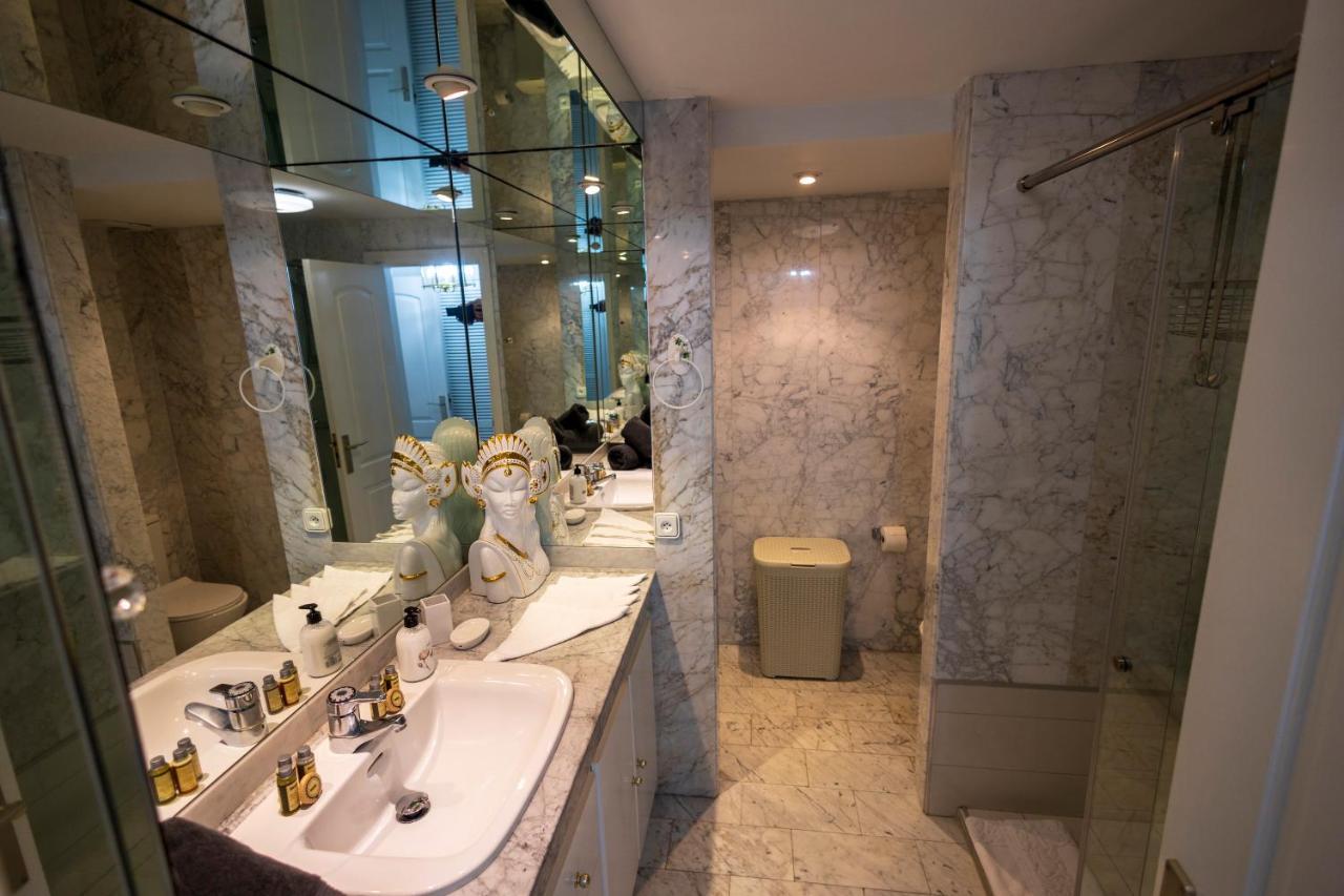 Beachfront Luxury Appartment, Playas Del Duque, Puerto Banus, Appartement *