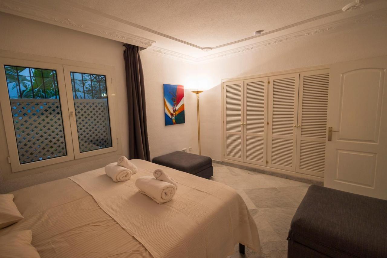 Beachfront Luxury Appartment, Playas Del Duque, Puerto Banus, Appartement Marbellac